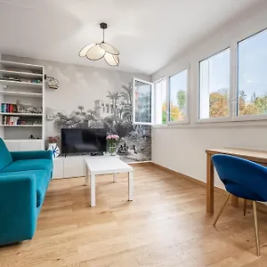 https://2p-refait-neuf-et-idalement-desservi.fr-paris.fr